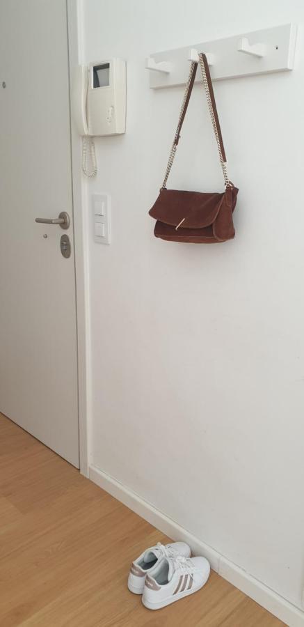 شقة 5Min Walk From Subway Station & Free Parking Lisboa المظهر الخارجي الصورة